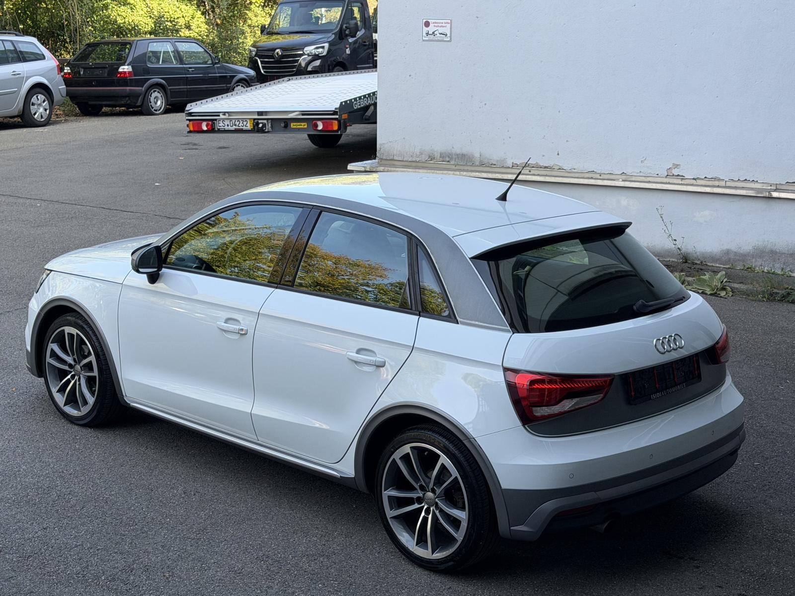Audi A1 Sportback Ultra Xenon Sitzheizung Tempomat 