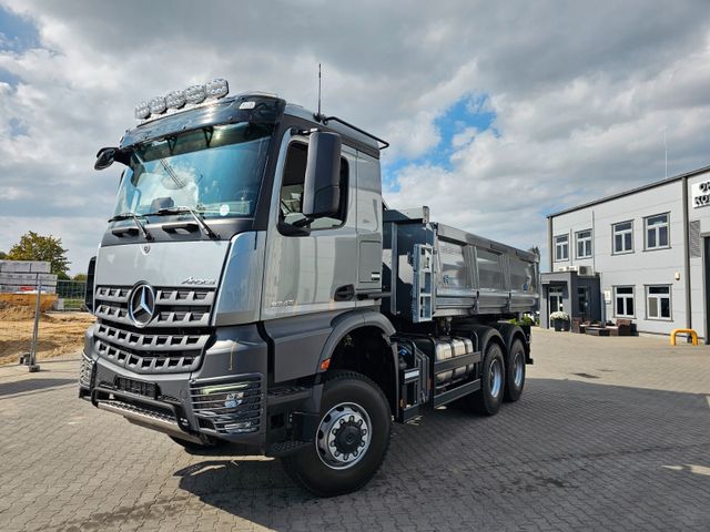 Mercedes-Benz AROCS 3345 3 side kipper Meller