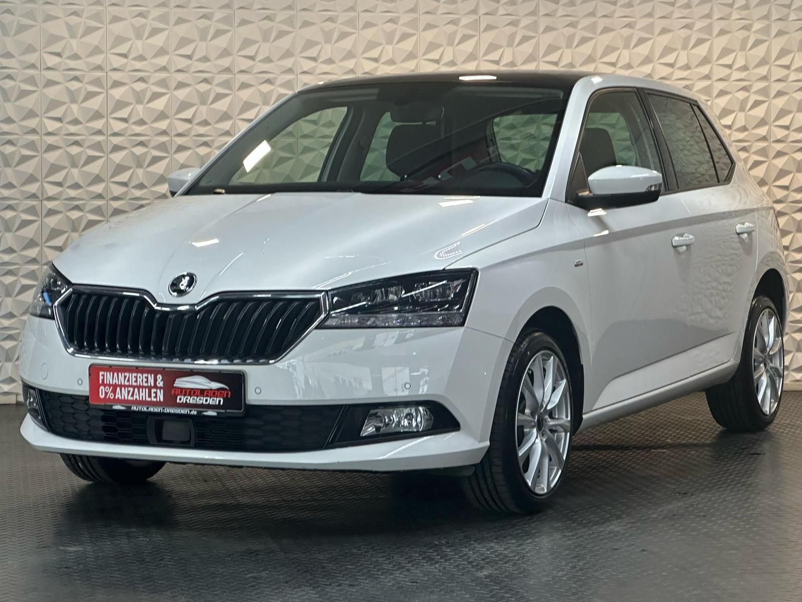 SKODA Fabia 1.0TSI DRIVE 125 YEARS LED#ACC#SHZ#NAVI - Image 4
