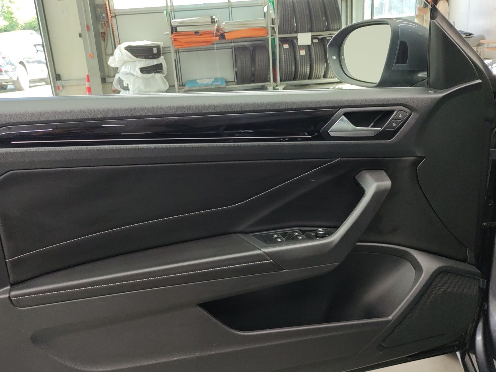 Volkswagen T-Roc - Bild 10