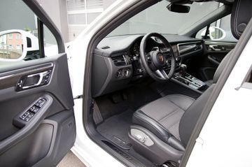 Porsche Macan T*Pano,ACC,Apple,BOSE,Carbon,SWA,Tempolim.