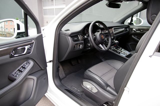 Porsche Macan T*Pano,ACC,Apple,BOSE,Carbon,SWA,Tempolim.