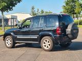 Jeep Cherokee 3.7 Limited *Autom.*SHZ*AHK*Schiebedach - Jeep Cherokee mit Benzin-Antrieb