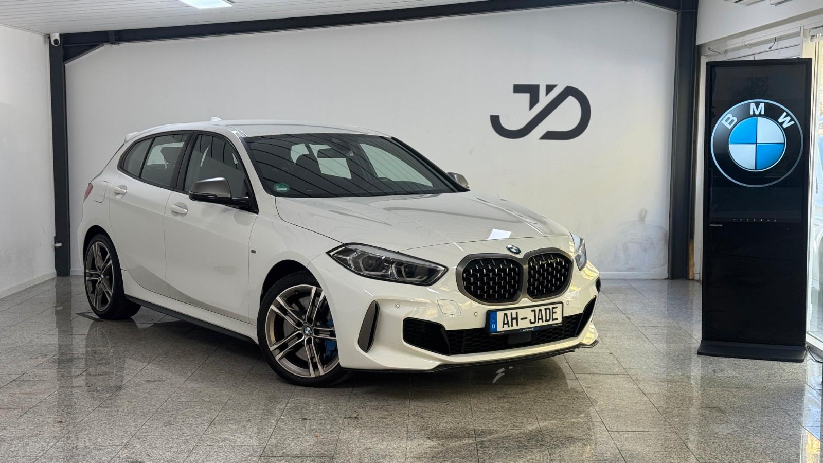 BMW M135 i xDrive*Shadowline*Sportsitze*KeylessEntry