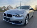 BMW 320 d*NAVI*AUTOMATIC*PDC V/H*KLIMA AUTOMATIC - BMW 320 in Oberhausen