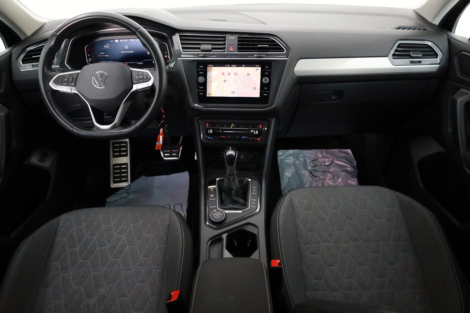 Fahrzeugabbildung Volkswagen Tiguan Allspace Move 4Motion,Navi,LED,Kamera,ACC