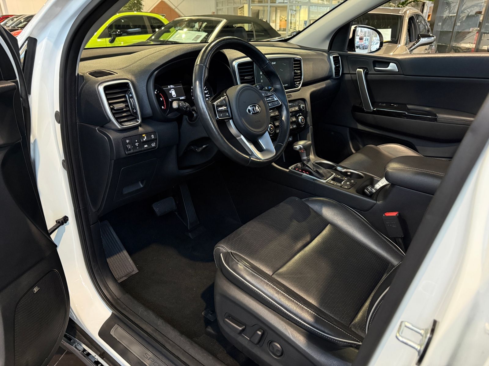 Fahrzeugabbildung Kia Sportage Platinum Edition AWD PANO 360° ACC