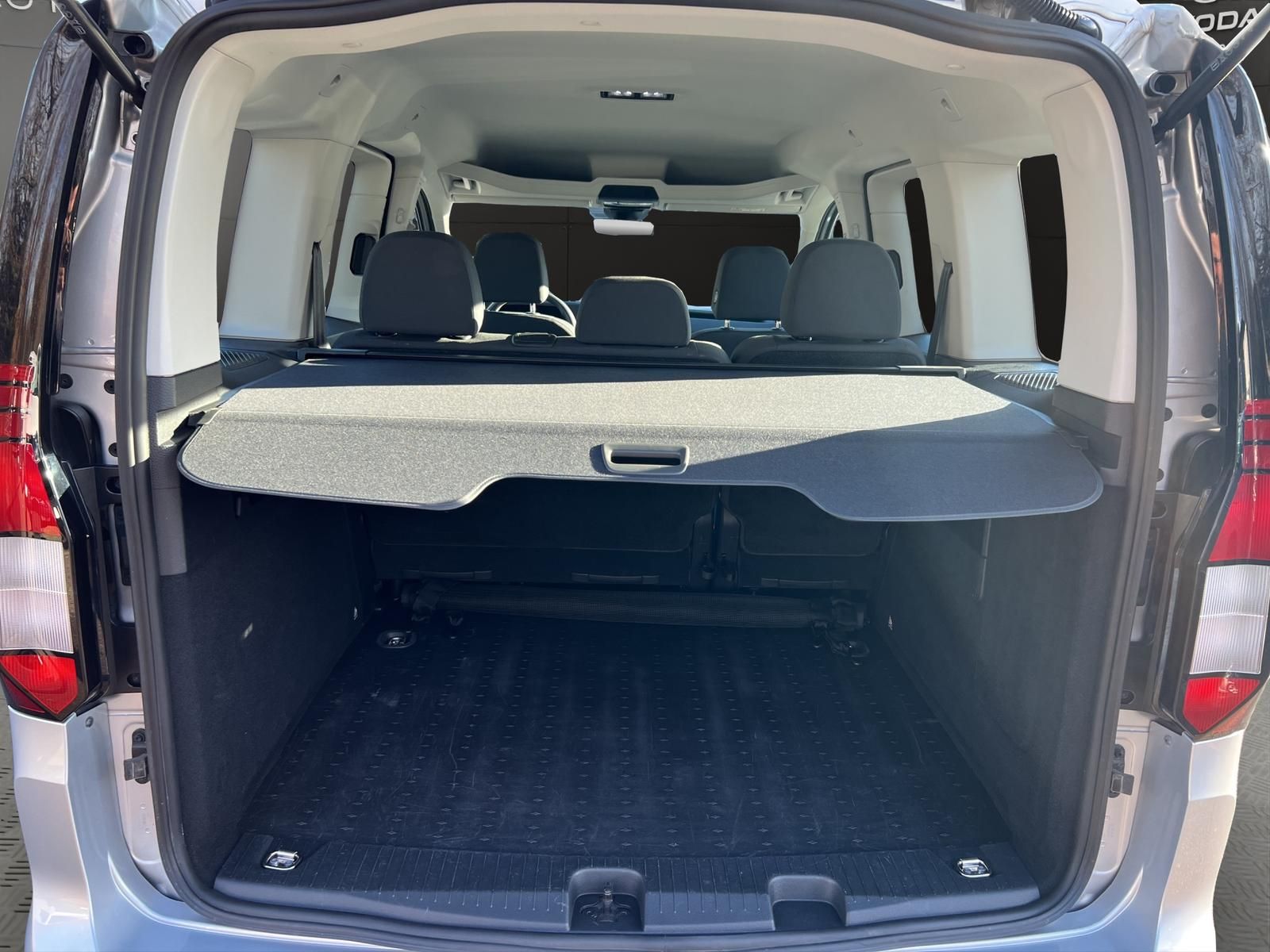 Caddy Life 1.5 TSI NAVI  Winter-Paket PDC v+h