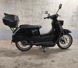 e-Schwalbe  Govecs L3e schwarz 90kmh - E-SCHWALBE MOTORRAD