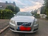 Volvo VOLVO V70 D5 - Volvo XC60 mit Diesel-Antrieb: Kombi