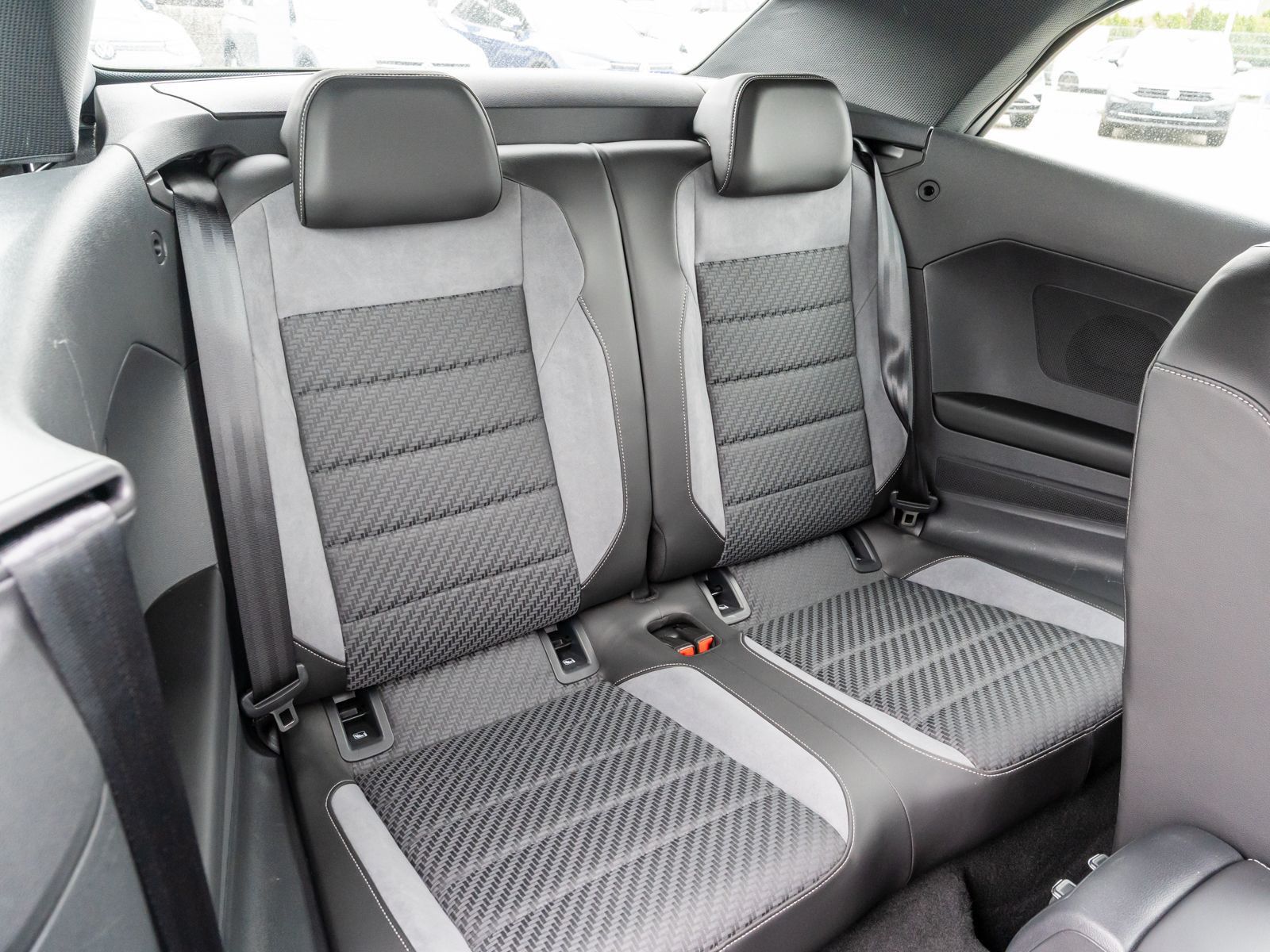 Volkswagen T-Roc - Bild 8