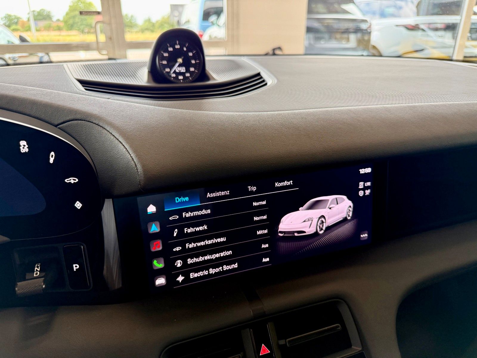 Fahrzeugabbildung Porsche Taycan Sport Turismo Performance/Luftferderung