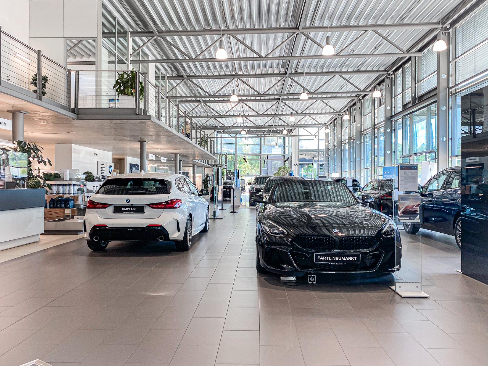 showroom-image-bottom