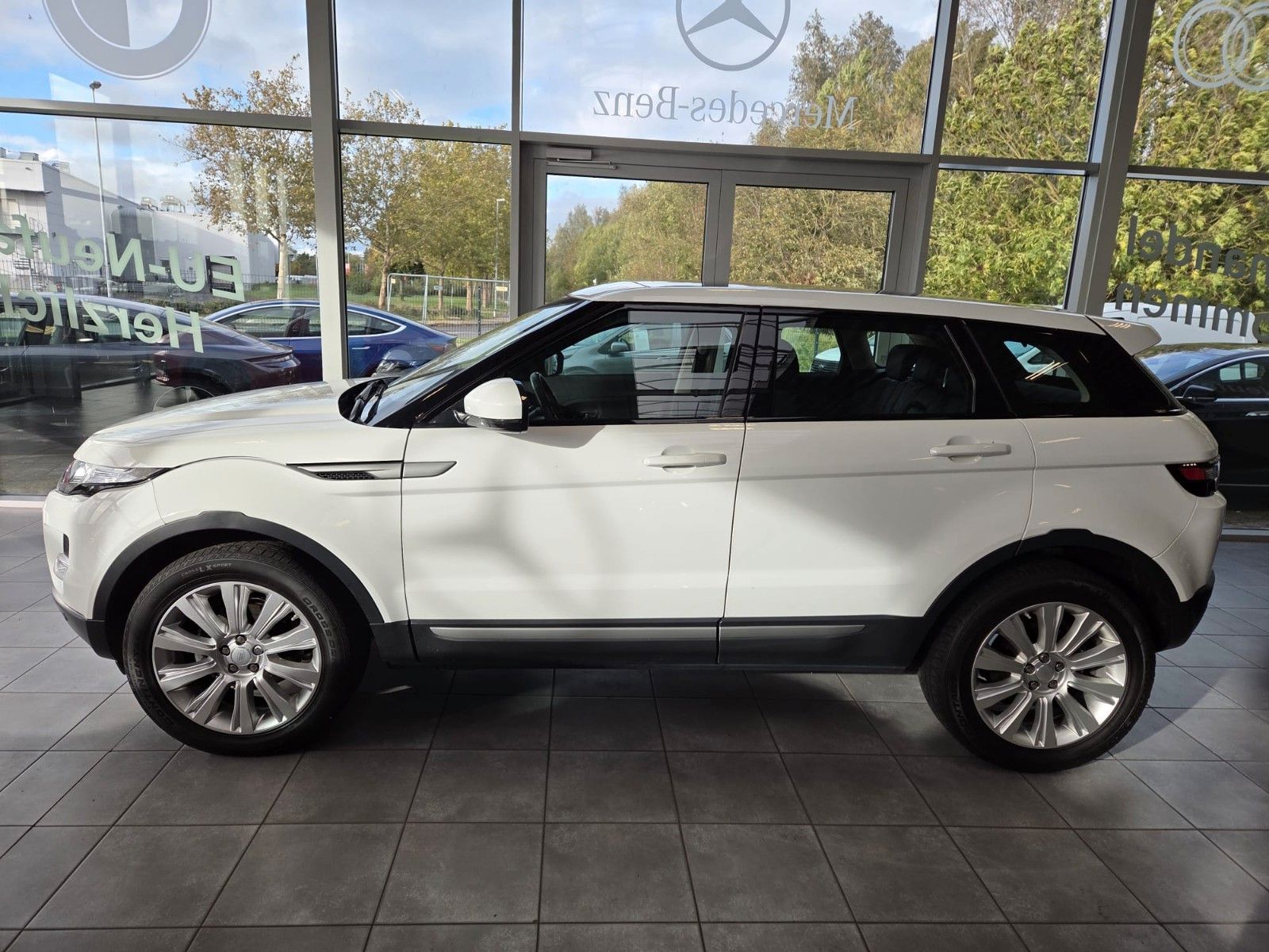 Fahrzeugabbildung Land Rover Range Rover Evoque Dynamic/erst 80000 km!