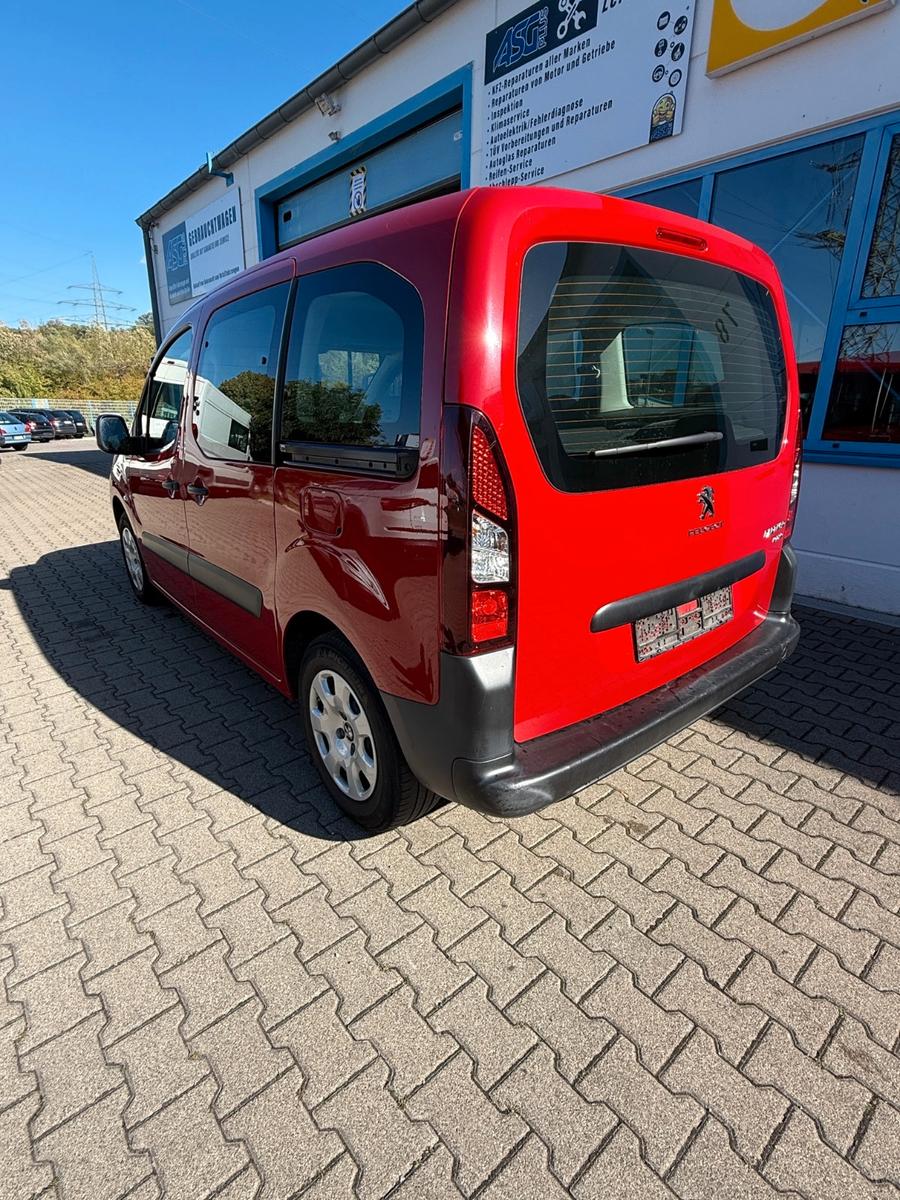 Peugeot 1.  HAND -TÜV NEU-OHNE MÄNGEL-SCHECKHEFTGEPFLEGT