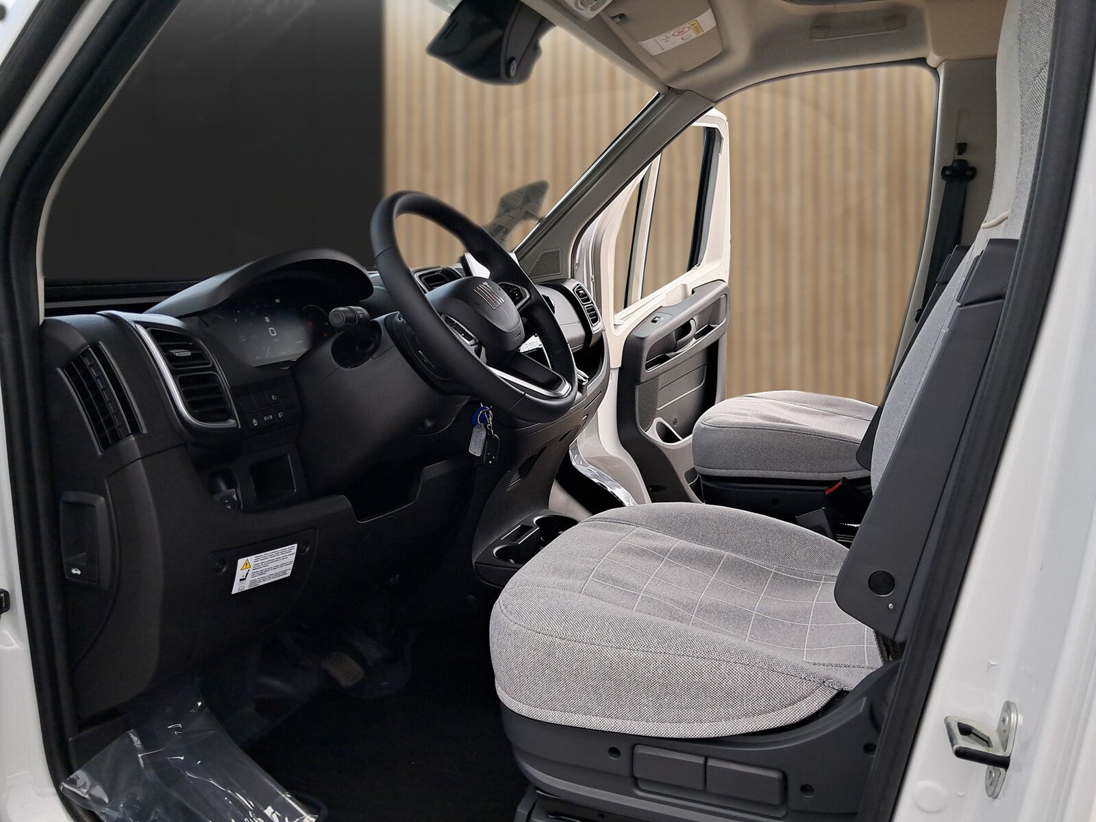 Fahrzeugabbildung Eura Mobil Activa One AO 650 HS Travel Pakete, Automatik