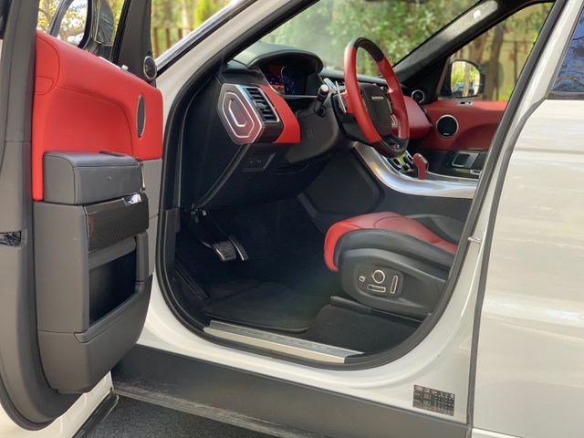 LAND ROVER Range Rover Sport – Bild 11