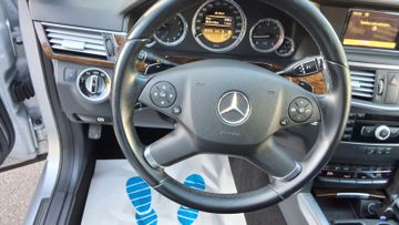 Mercedes E 200 - 10