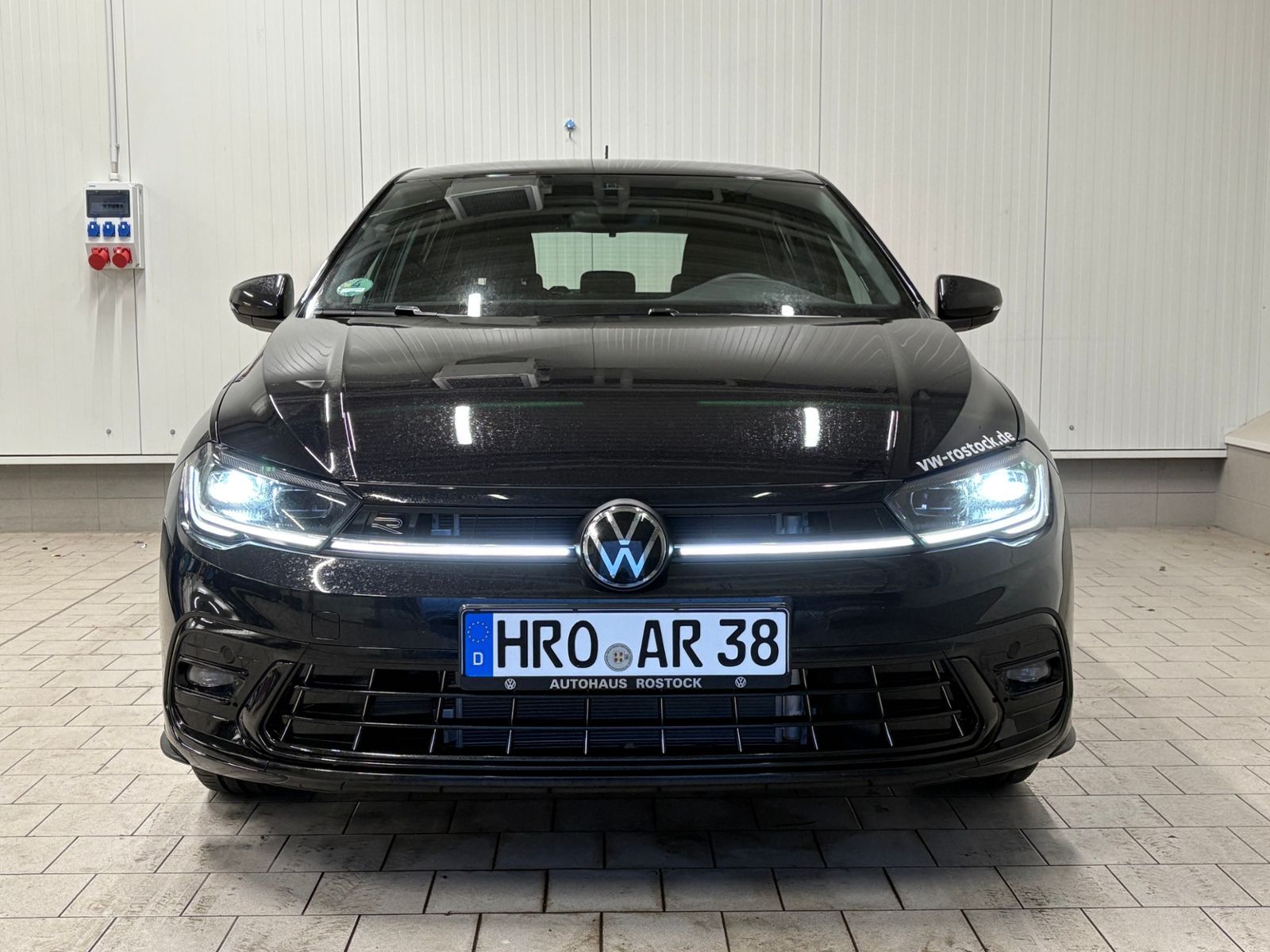 Polo R-Line 1.0 TSI DSG LED NAVI ACC SHZ