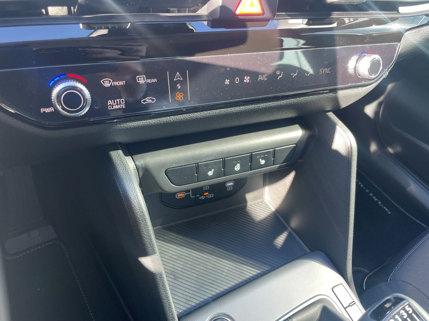 Fahrzeugabbildung Kia Sportage Vision Kamera SHZ vo/hi LED Navi DAB