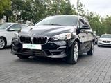 BMW 220i*7-SITZER*HEAD-UP*NAVI PLUS*SHZ*PDC V+H