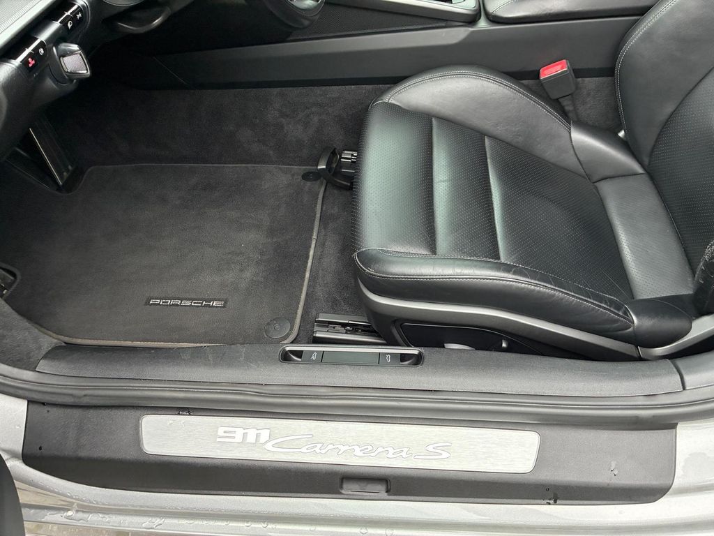 PORSCHE 911 2020