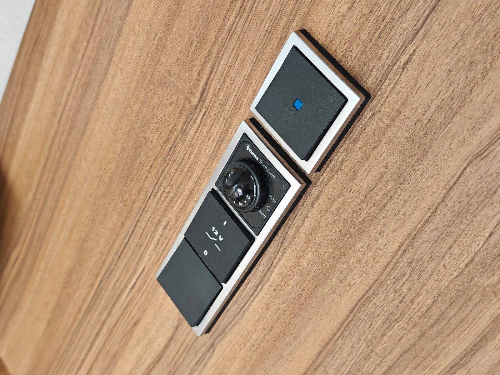 Fahrzeugabbildung HYMER / ERIBA / HYMERCAR Touring 540 Legend - JETZT 7.284€ SPAREN !!!