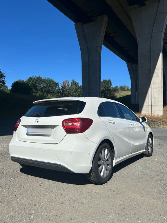 Image of Mercedes-Benz A 200