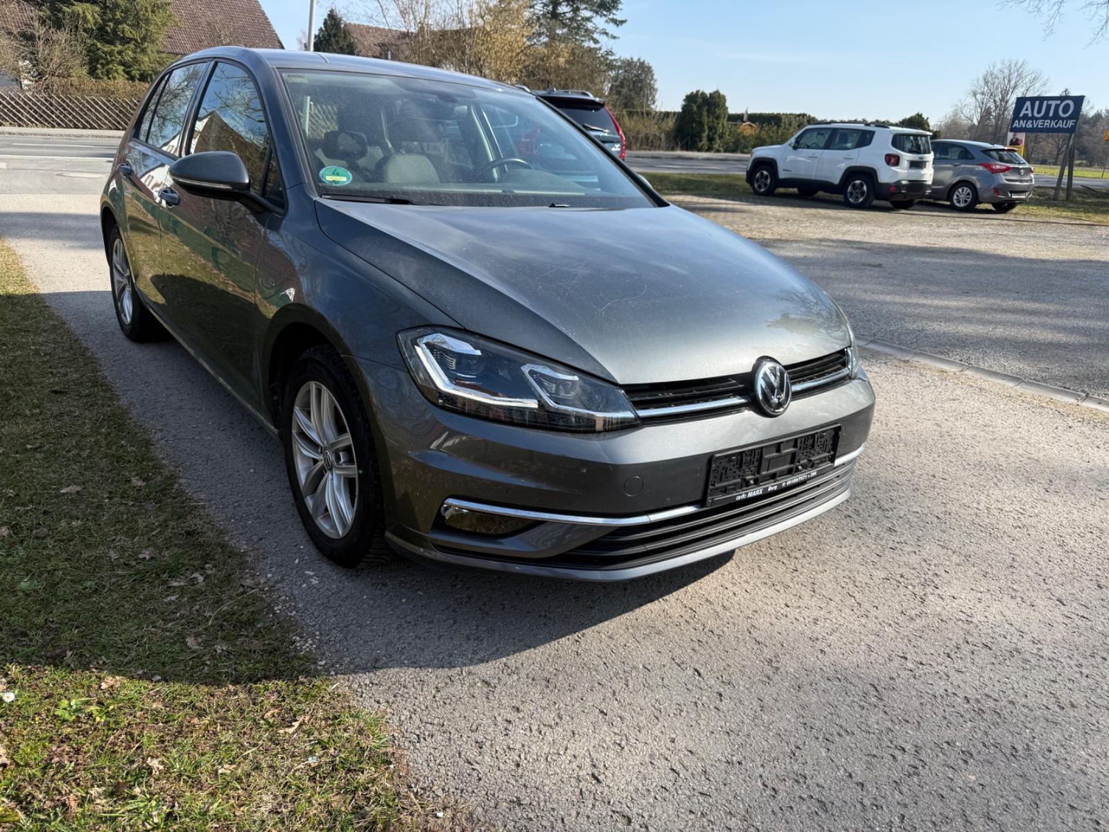 Volkswagen Golf VII Lim. Highline BMT/Start-Stopp, AUT,NAVI