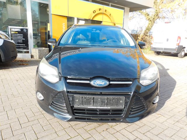 Foto: FORD Focus Turnier +SHZ+NAVI+APS+IM KUNDENAUFTRAG (Fahrzeug-Nummer 440478515)