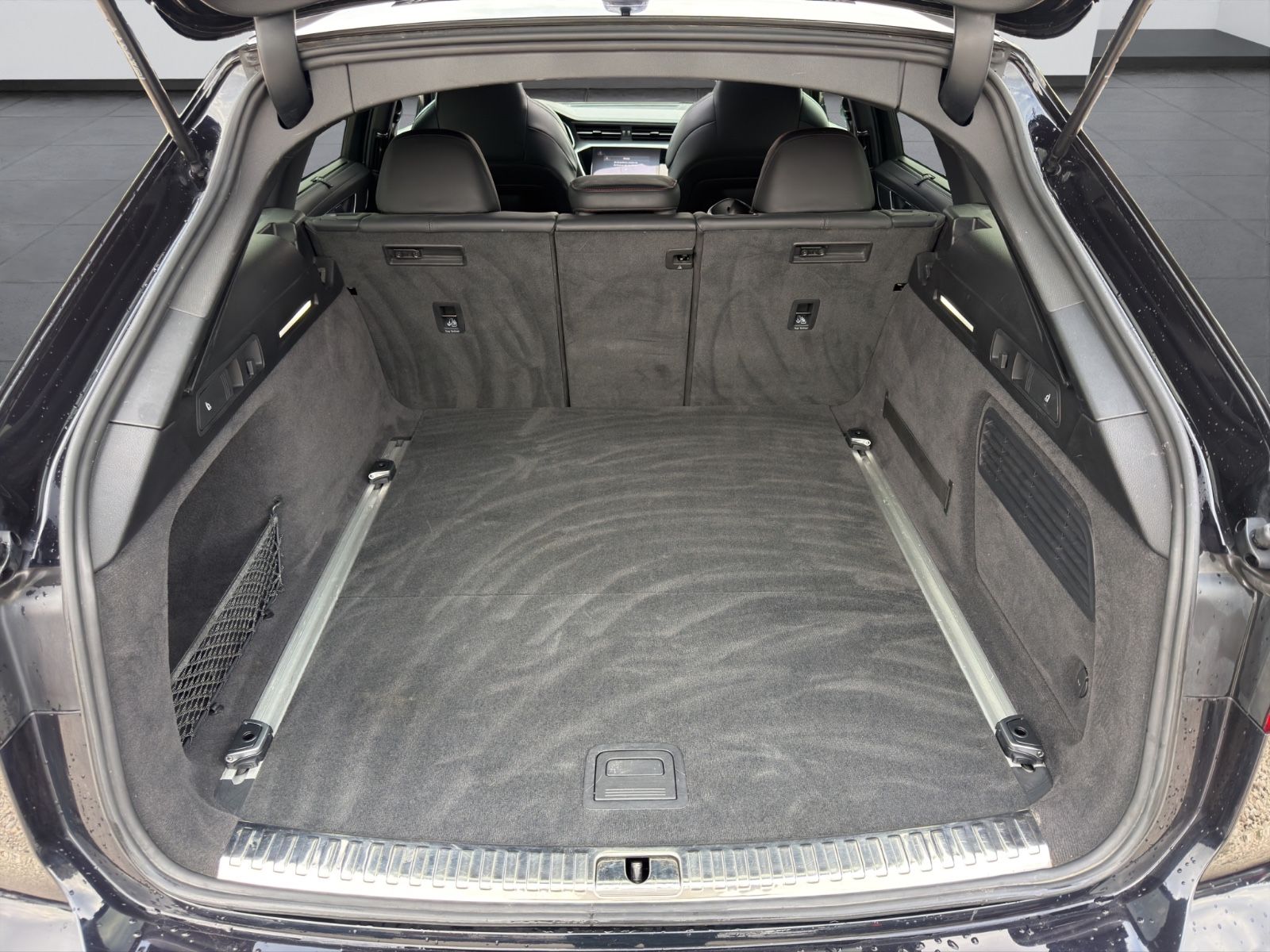 Audi RS6 4.0 TFSI quattro*MATRIX*PANO*22"*H-UP*B&O* foto 12