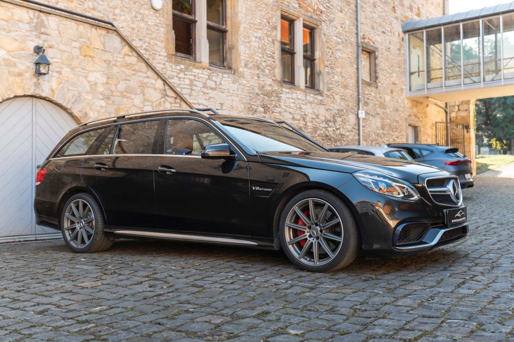 Mercedes-Benz E 63 AMG