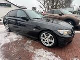 BMW Limousine 320i*NAVI*XENON*KLIMA*SHZ*SPORT*