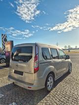 Ford Tourneo Connect Titanium 1.0 EcoBoost - silberne Ford Tourneo