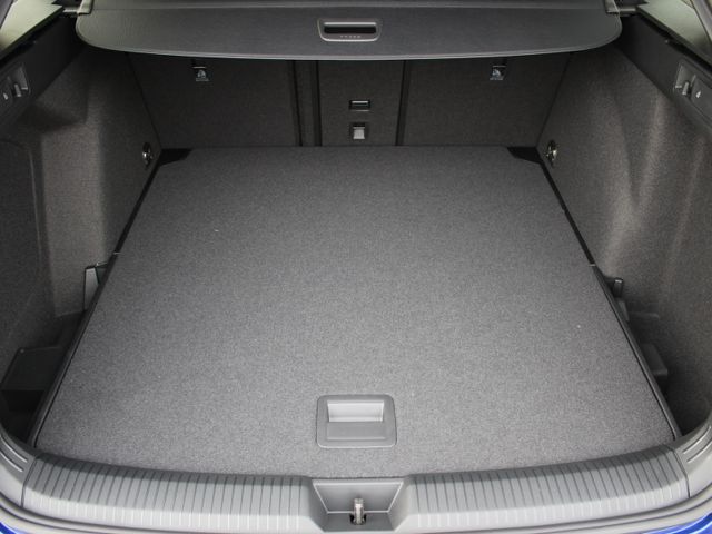 Golf VIII Variant 2,0 TSI 4Motion* R-Line*AHK