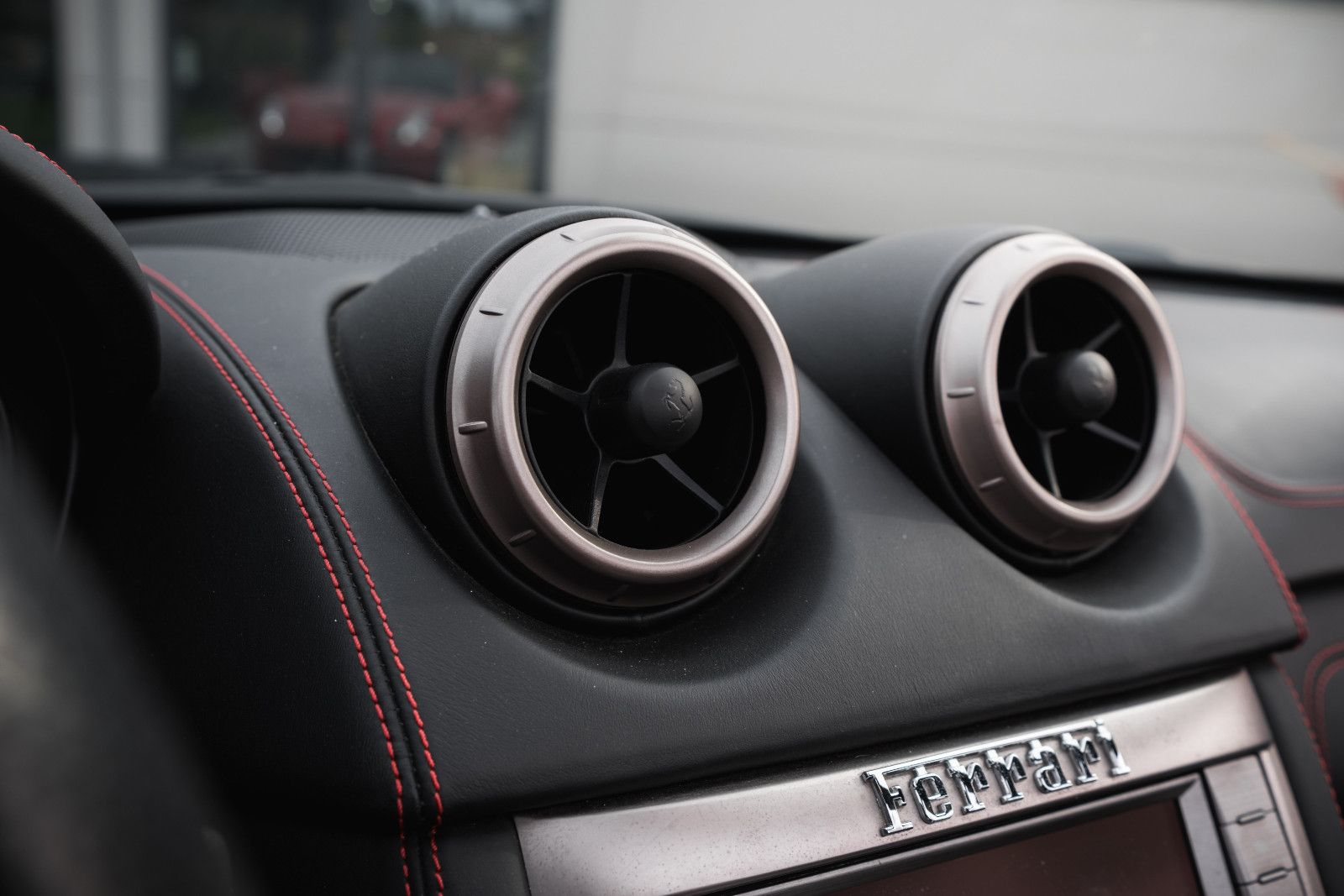 Fahrzeugabbildung Ferrari California-Scheckheft gepflegt-2.Hand