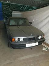 BMW Bmw e34 535i - BMW 535 mit Benzin-Antrieb: Limousine, 535i E34