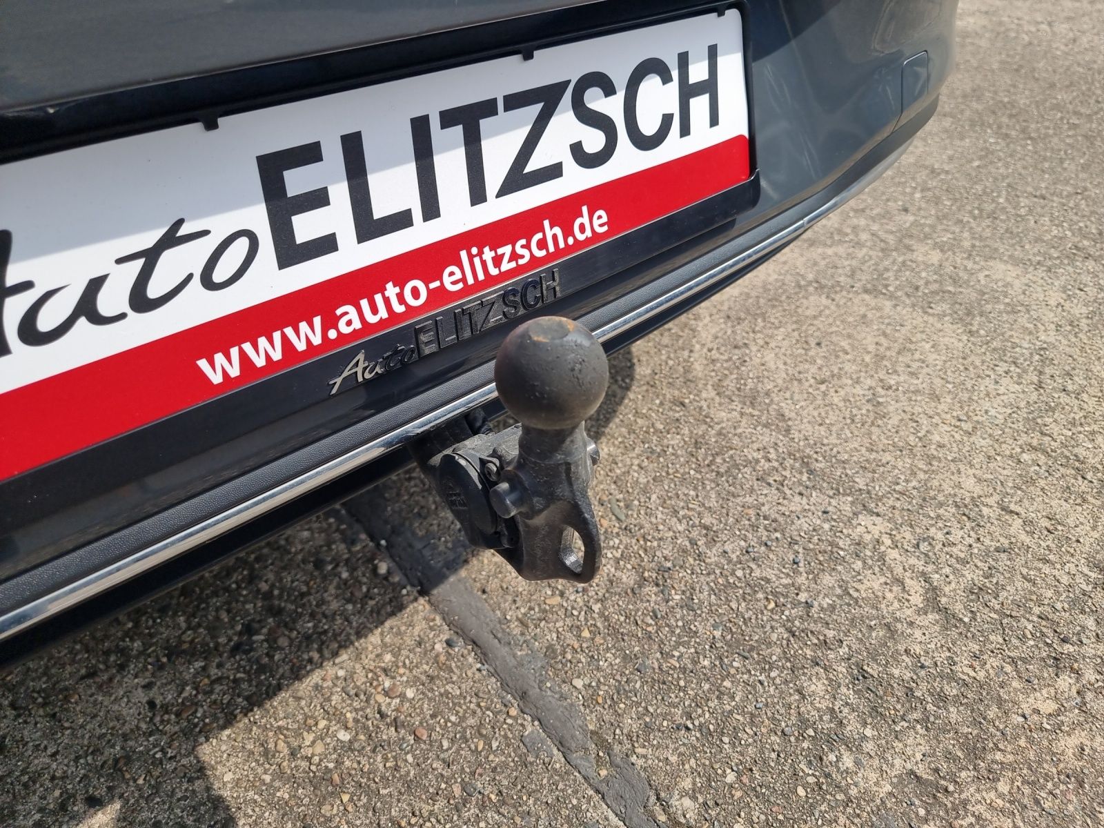 Fahrzeugabbildung Volkswagen Golf VIII Lim. Style eHybrid DSG IQ.Light ACC AH