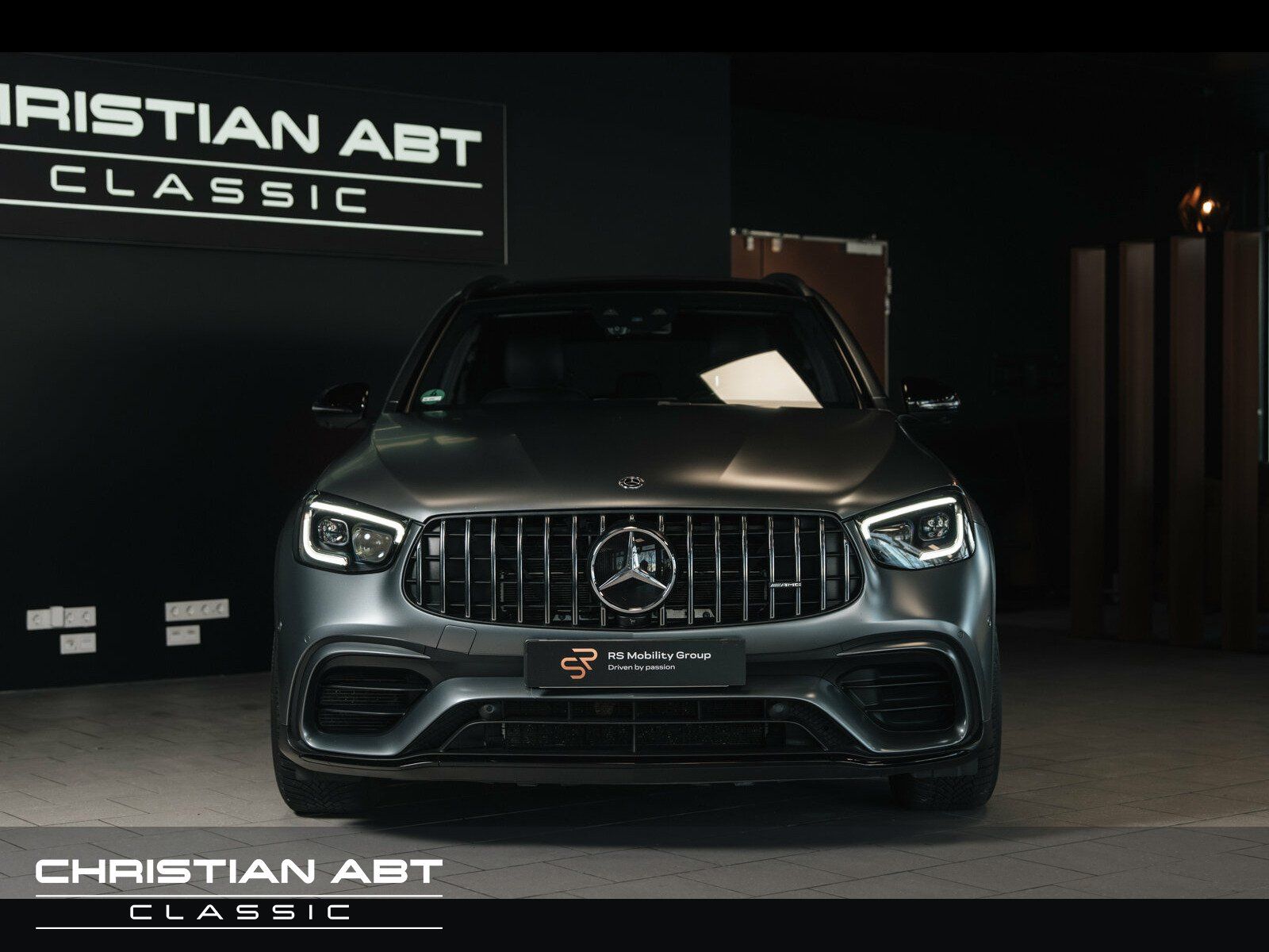 Fahrzeugabbildung Mercedes-Benz GLC 63 AMG 4Matic Burmester Pano designo