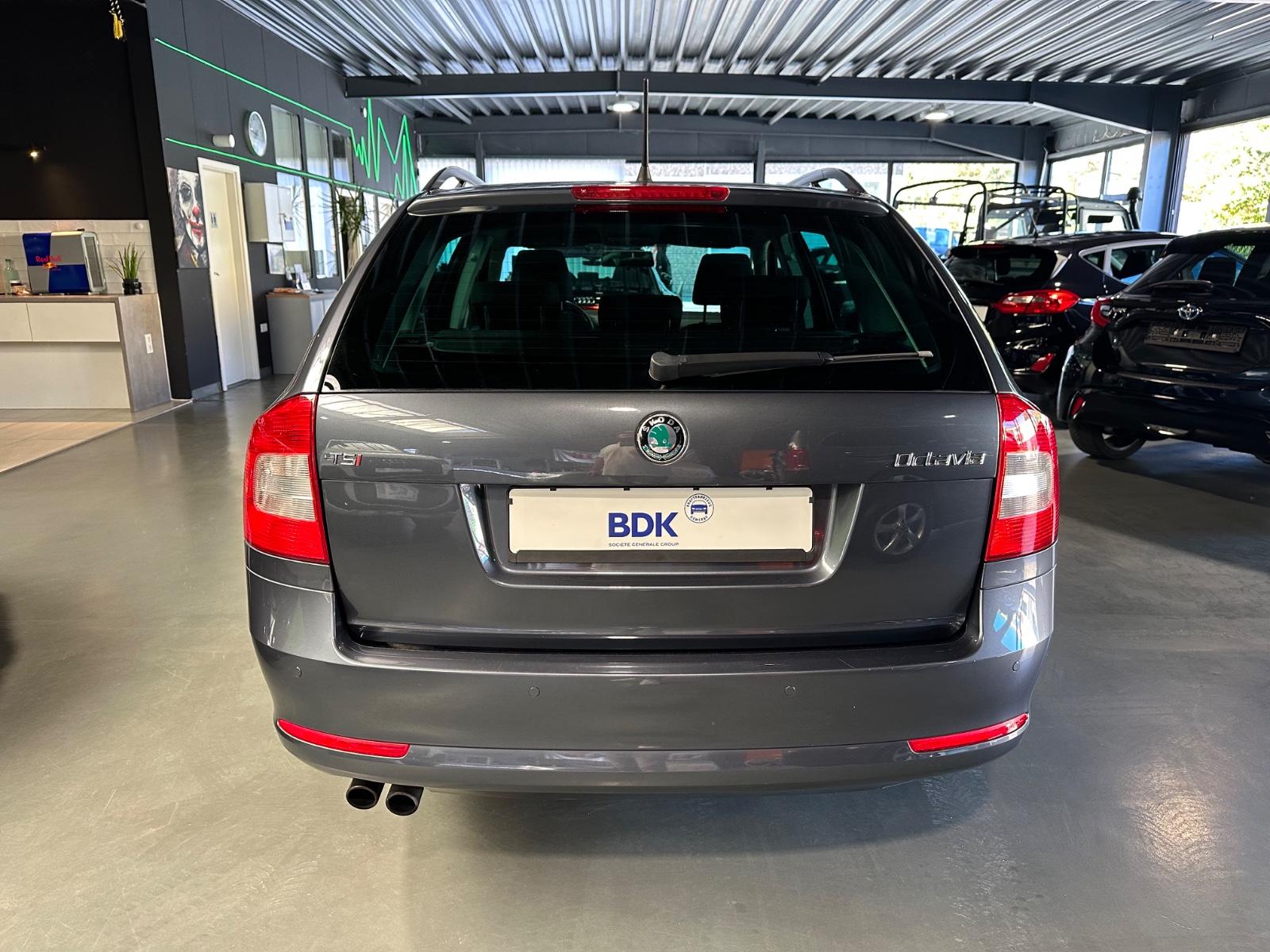 Skoda Octavia 2011 — engine 1.798 cm³, 152 HP (112kW)