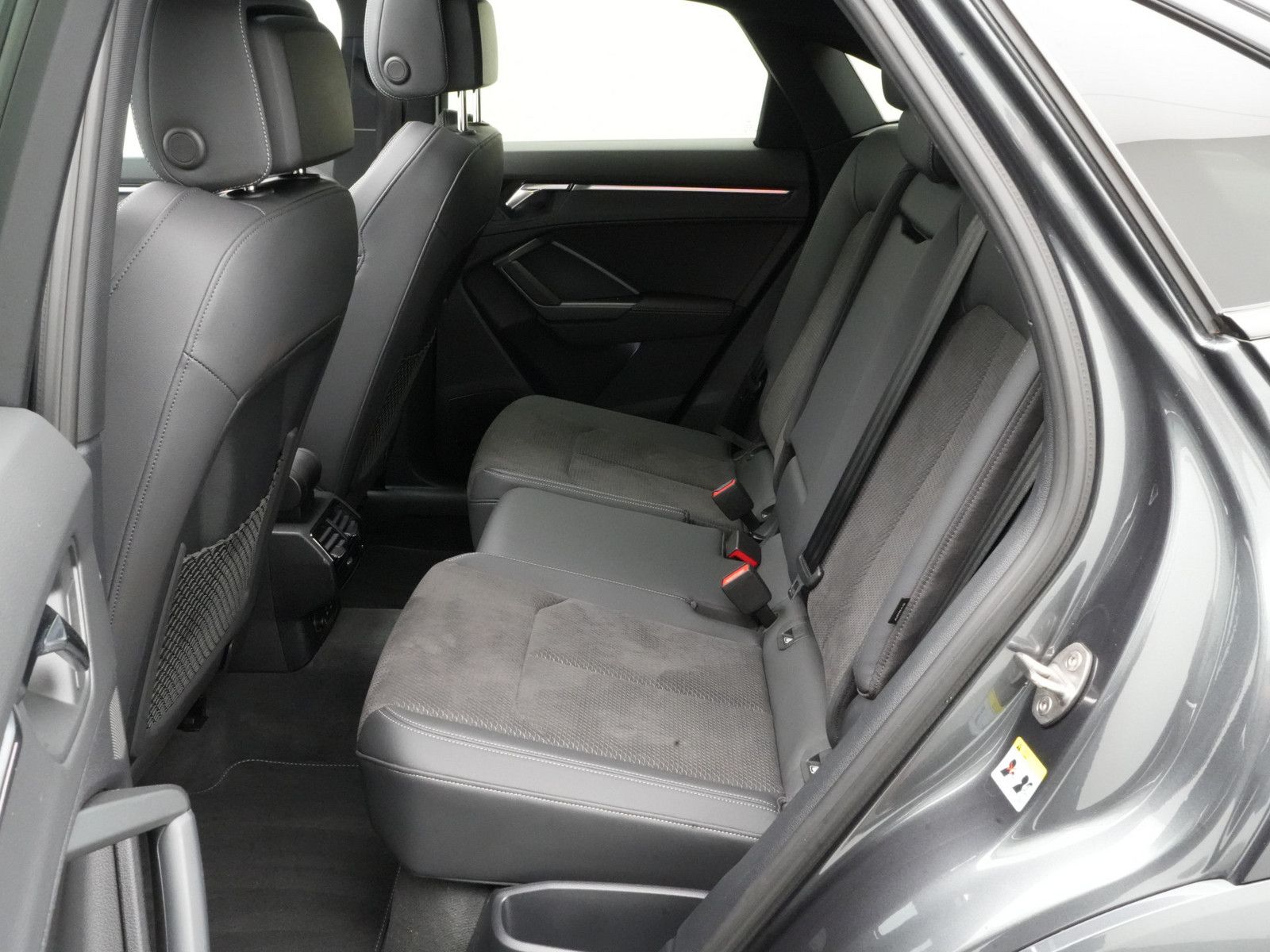 Audi Q3 Sportback 45 e S line ACC AHK NAVI SONOS 360° foto 11