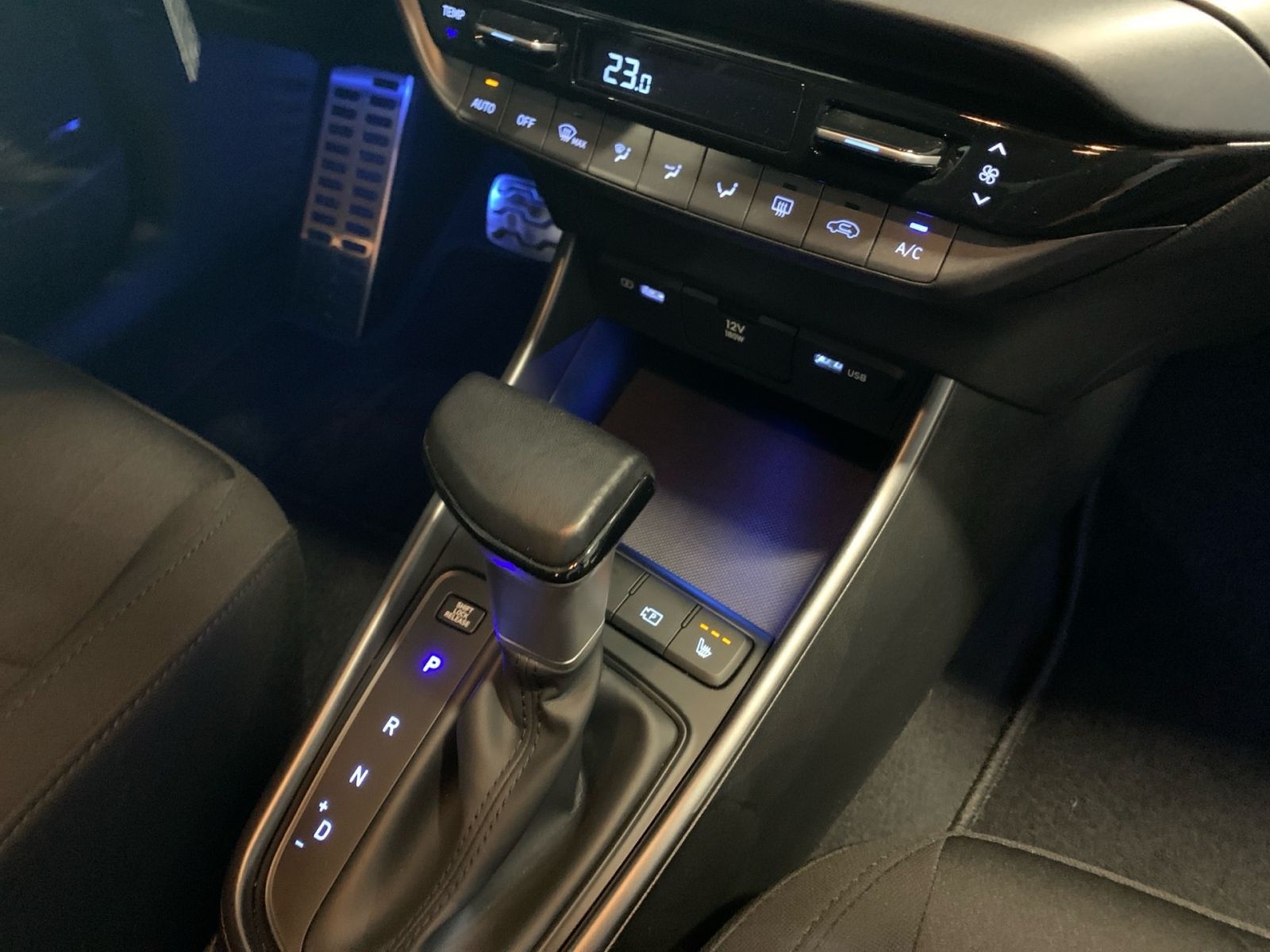 Fahrzeugabbildung Hyundai BAYON 1.0 T-GDI 7-DCT Connect & Go Mild-Hybrid