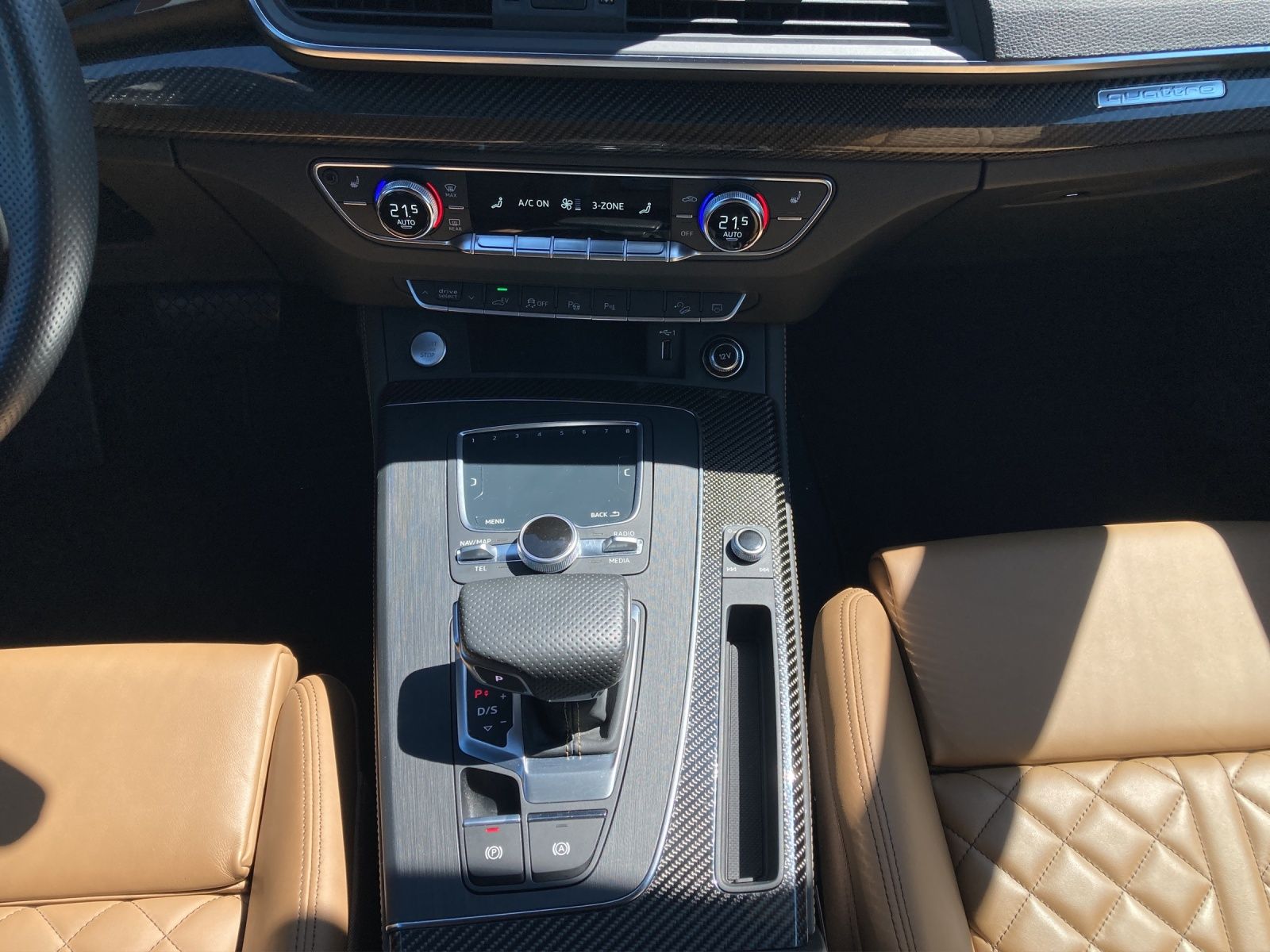 Fahrzeugabbildung Audi Q5 55 TFSI e quattro sport MATRIX HEAD UP PANO R