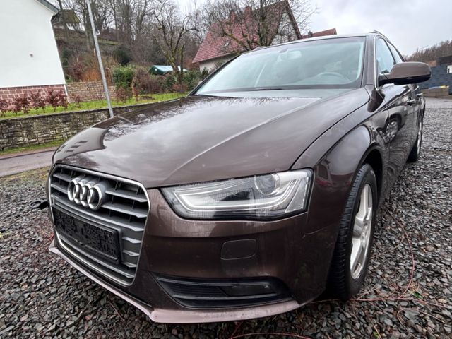 Audi A4 Avant Attraction