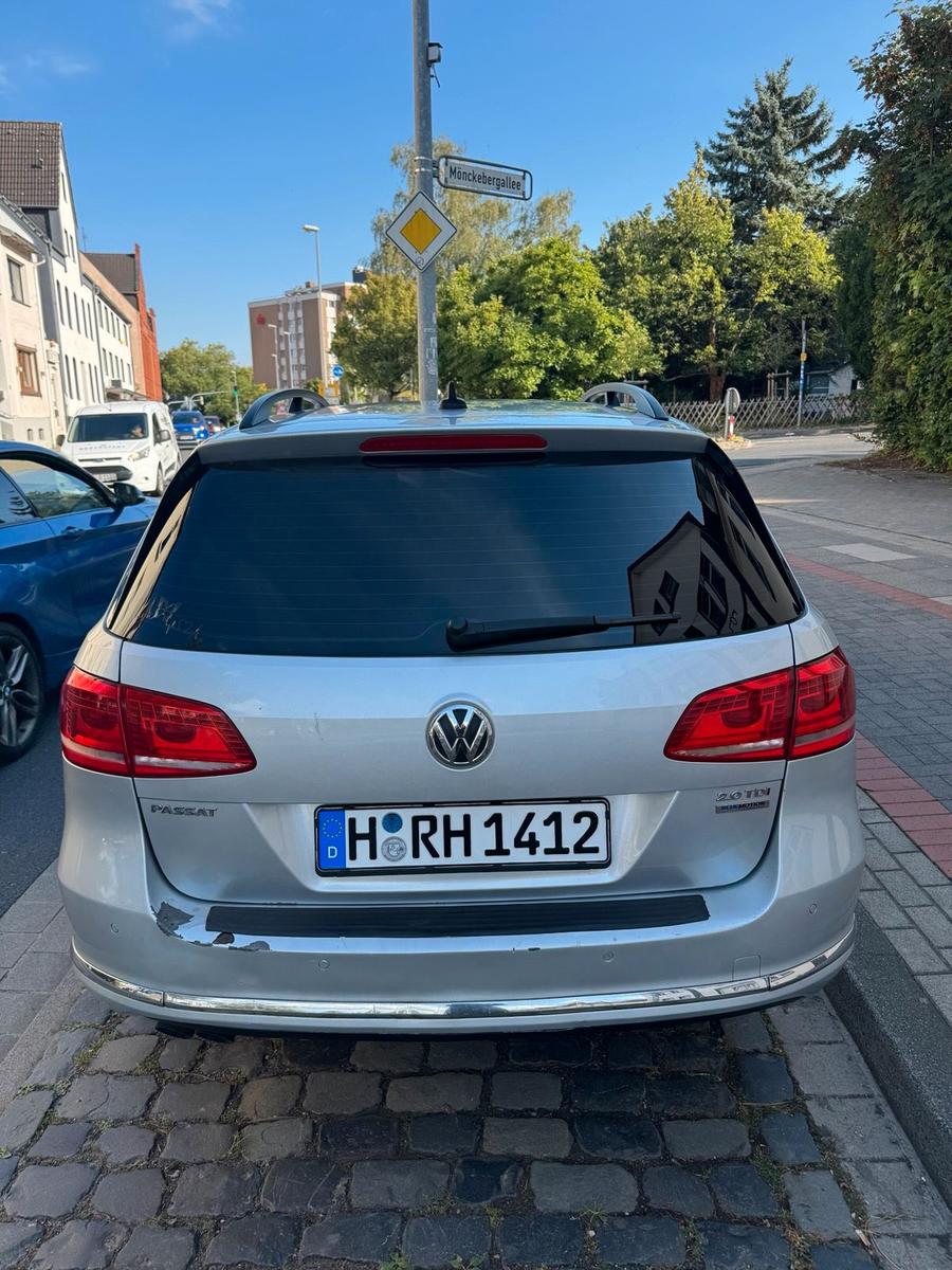 Volkswagen Passat 2011 — photo 6