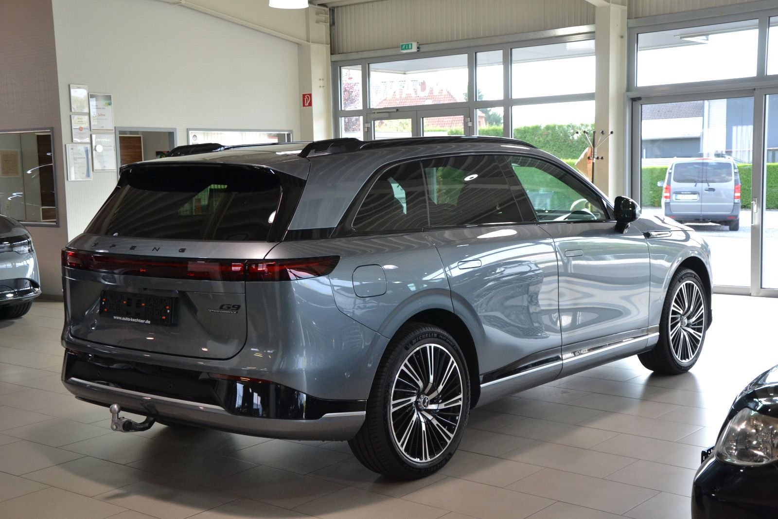 XPENG G9