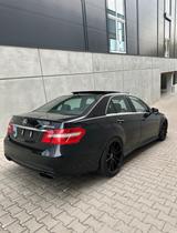 Mercedes-Benz E 63 AMG Vollausstattung SH hinten - : Schwarz, Sitzheizung, Hinten