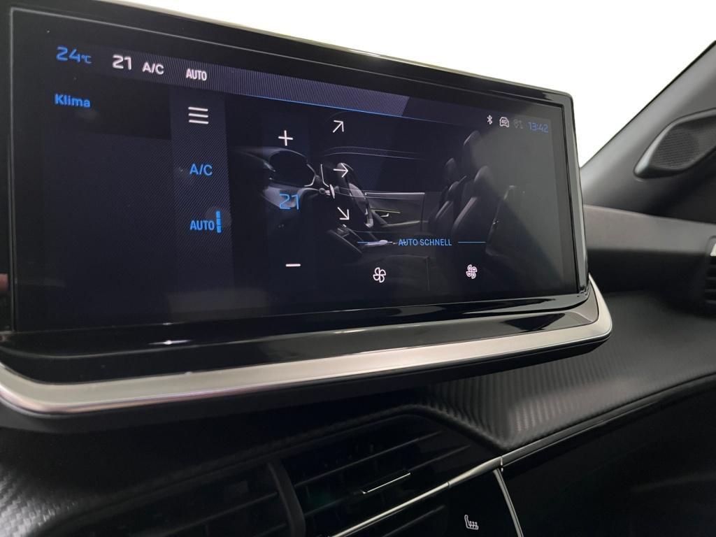 Peugeot 2008 Allure 1.2 PureTech Fahrassist+AHK+Cam+LED