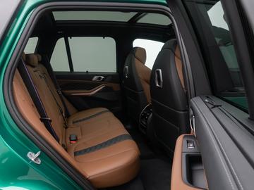 2025 BMW X5 M — миниатюра 26