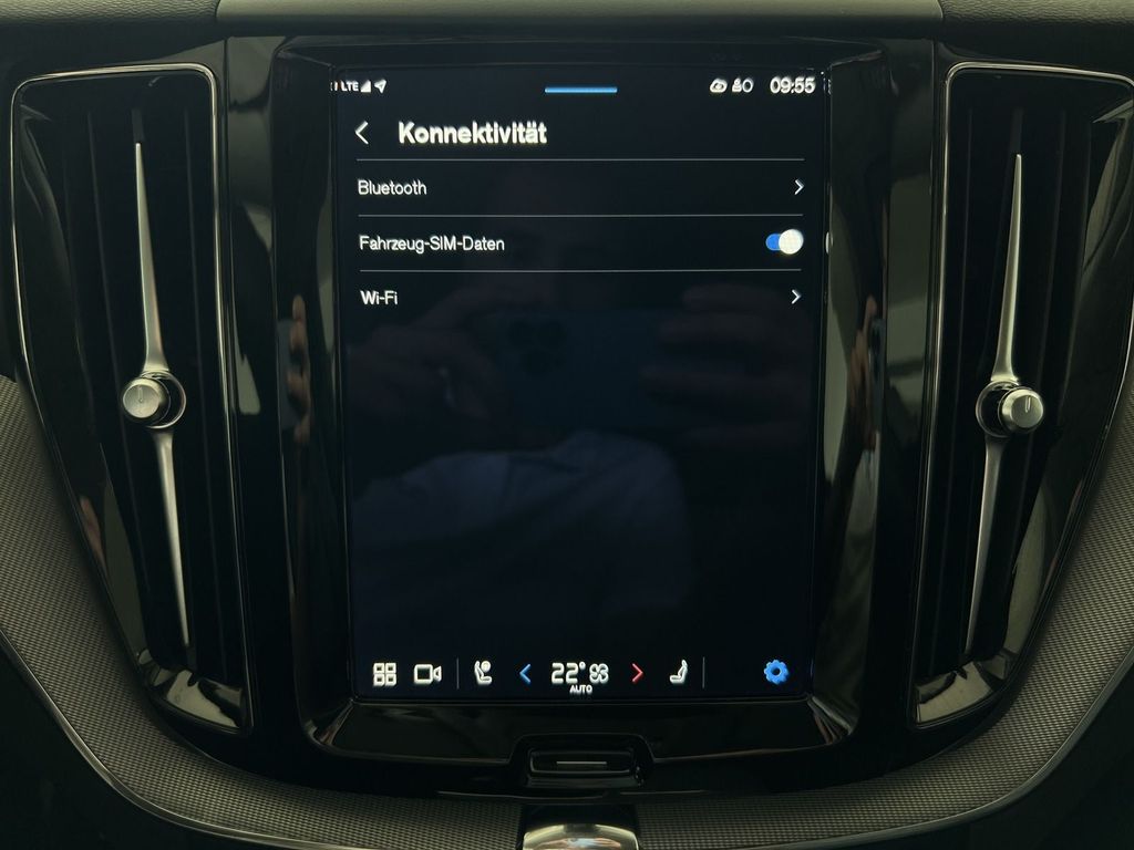 Volvo XC60 T6 Plus Dark Recharge AWD ACC Kamera Leder
